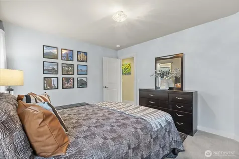 10082 240th Avenue NE Redmond WA 98053