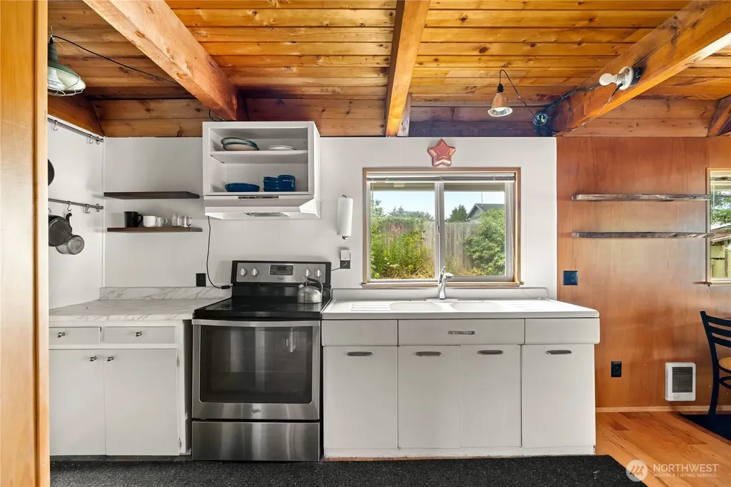 845 Schmid Road Grayland WA 98547