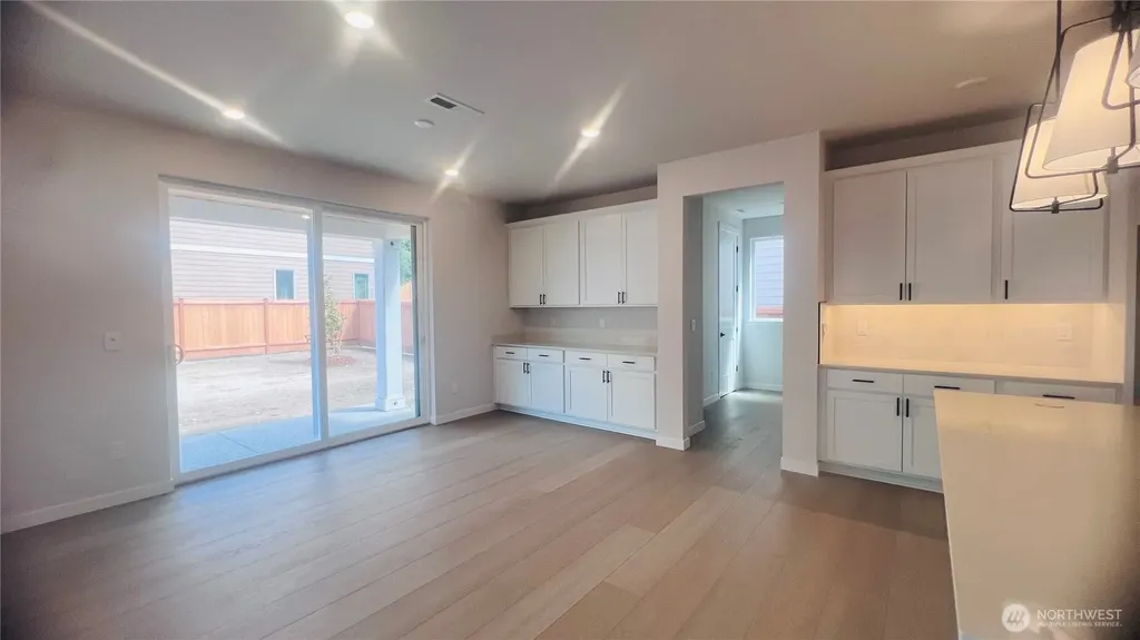 34232 SW 19th Avenue SW Federal Way WA 98023
