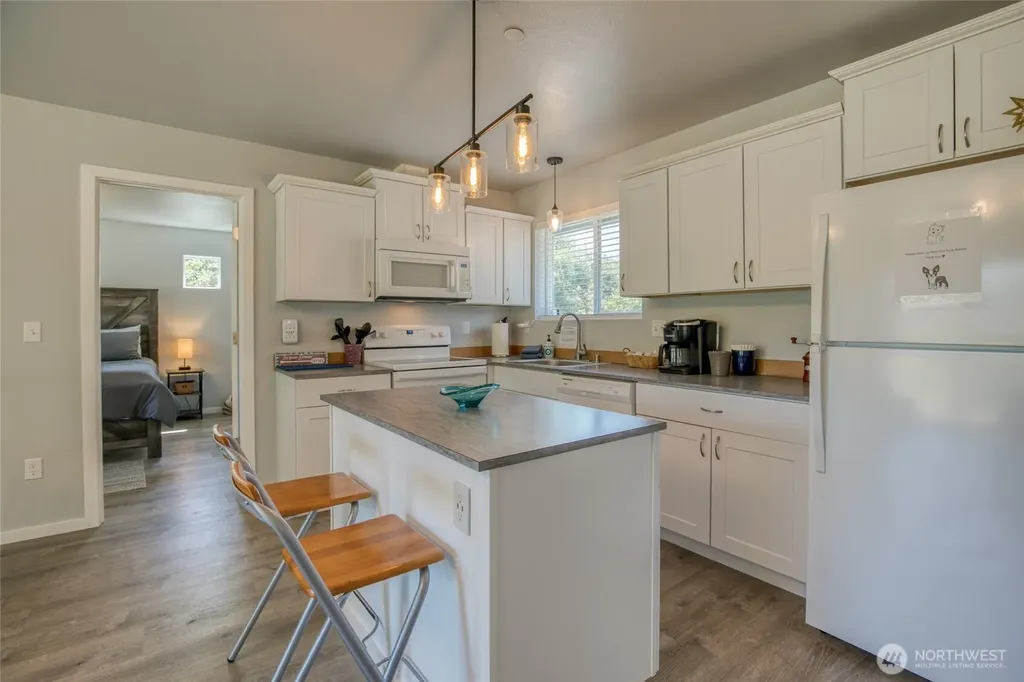 998 Point Brown Avenue SE Ocean Shores WA 98569