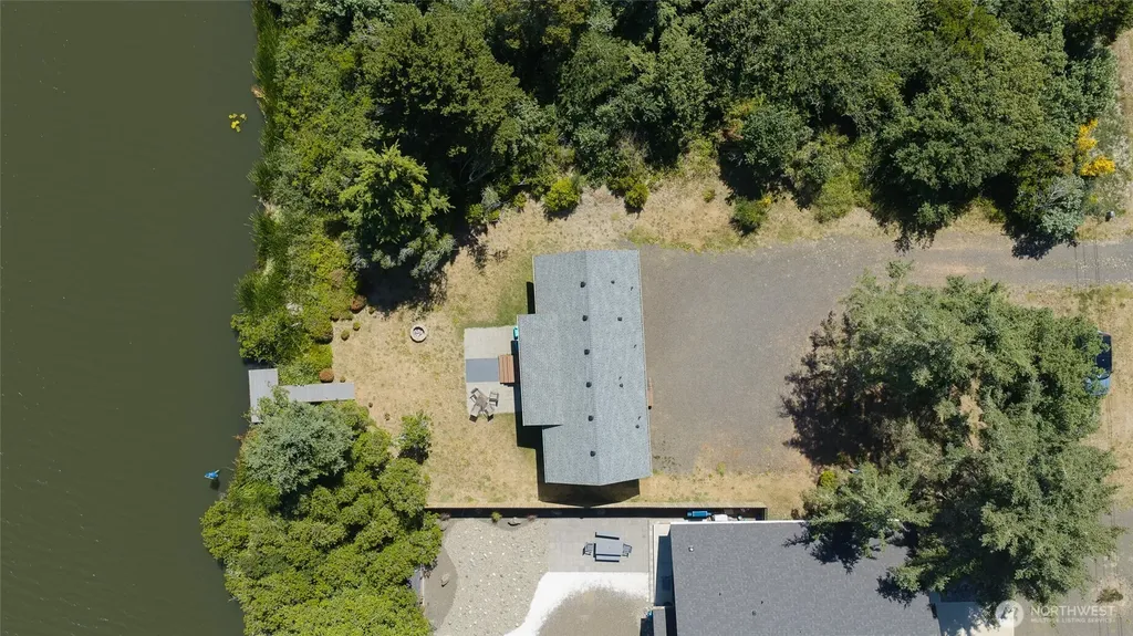 998 Point Brown Avenue SE Ocean Shores WA 98569