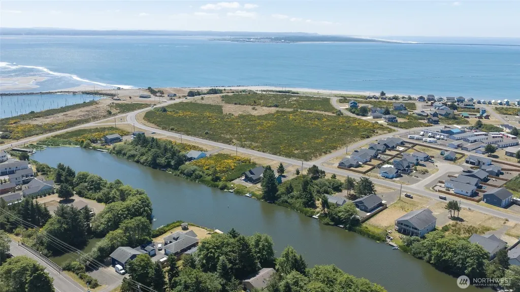 998 Point Brown Avenue SE Ocean Shores WA 98569