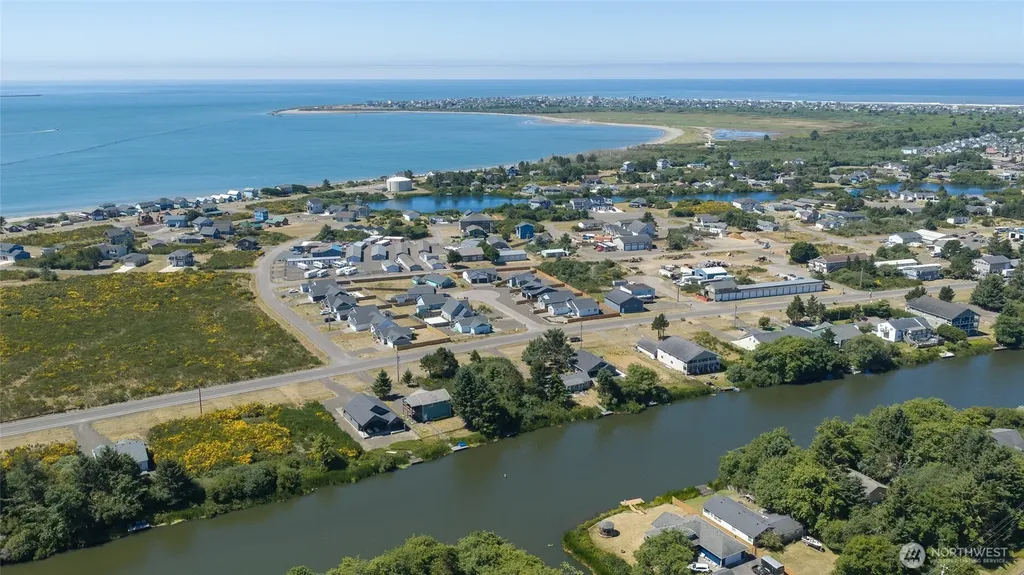998 Point Brown Avenue SE Ocean Shores WA 98569