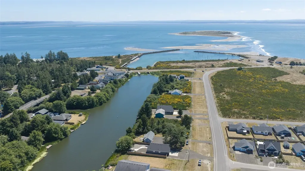 998 Point Brown Avenue SE Ocean Shores WA 98569
