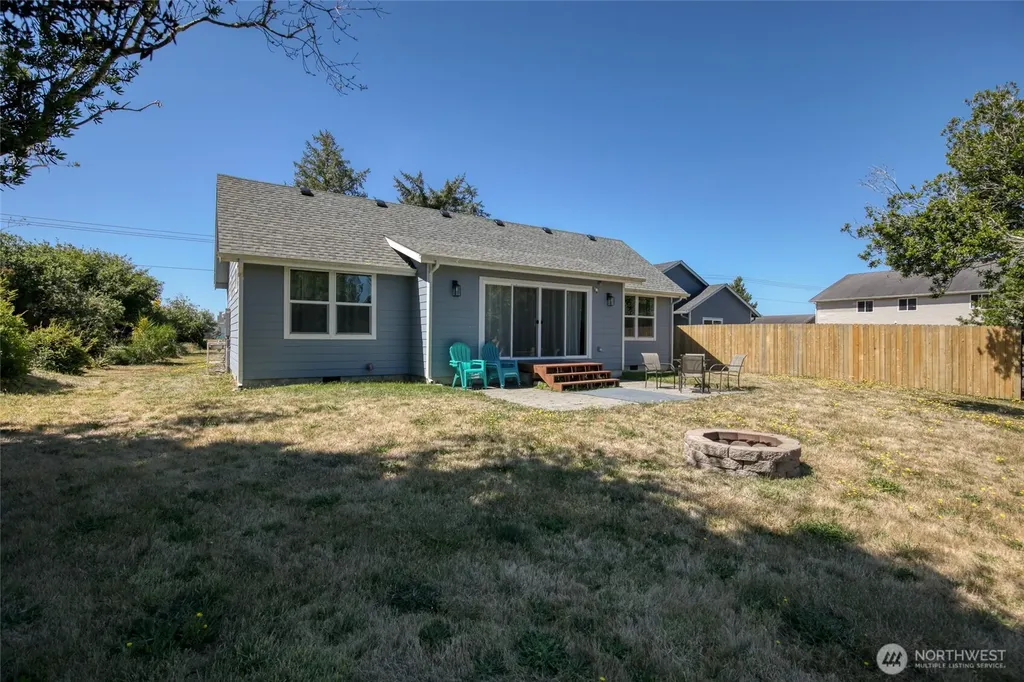 998 Point Brown Avenue SE Ocean Shores WA 98569