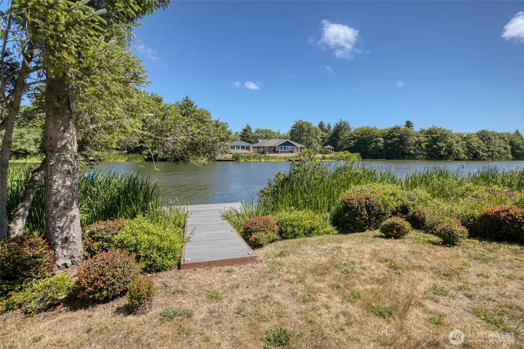 998 Point Brown Avenue SE Ocean Shores WA 98569