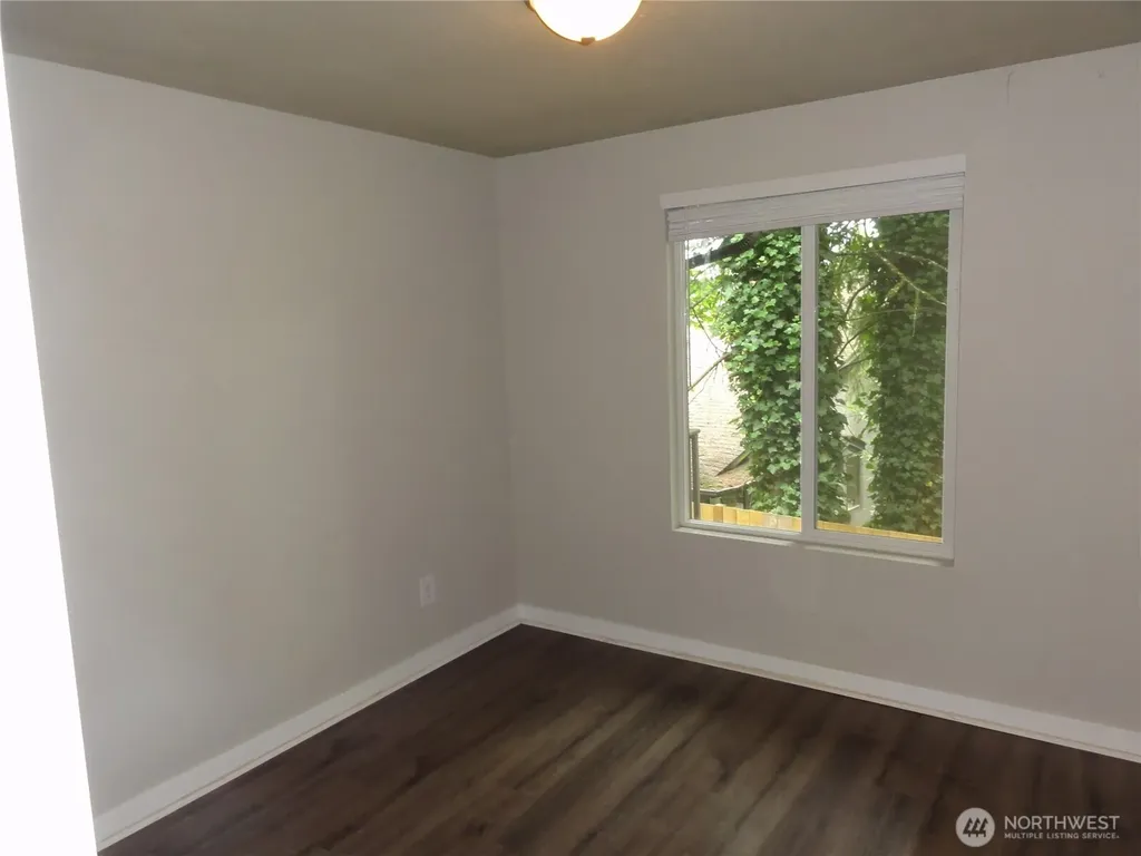 21627 SE 271st Street Maple Valley WA 98038