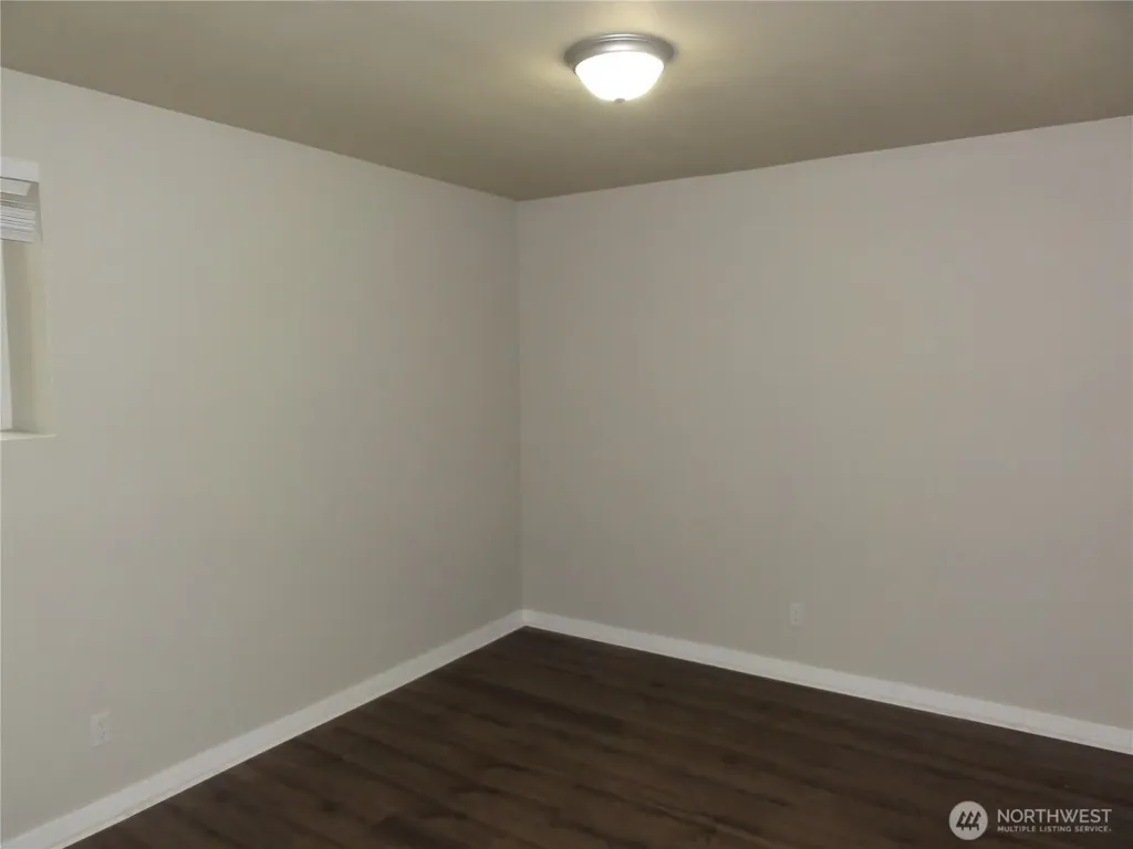 21627 SE 271st Street Maple Valley WA 98038