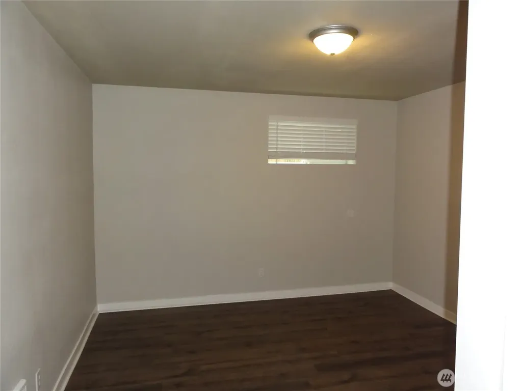 21627 SE 271st Street Maple Valley WA 98038