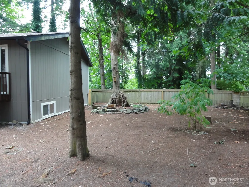21627 SE 271st Street Maple Valley WA 98038