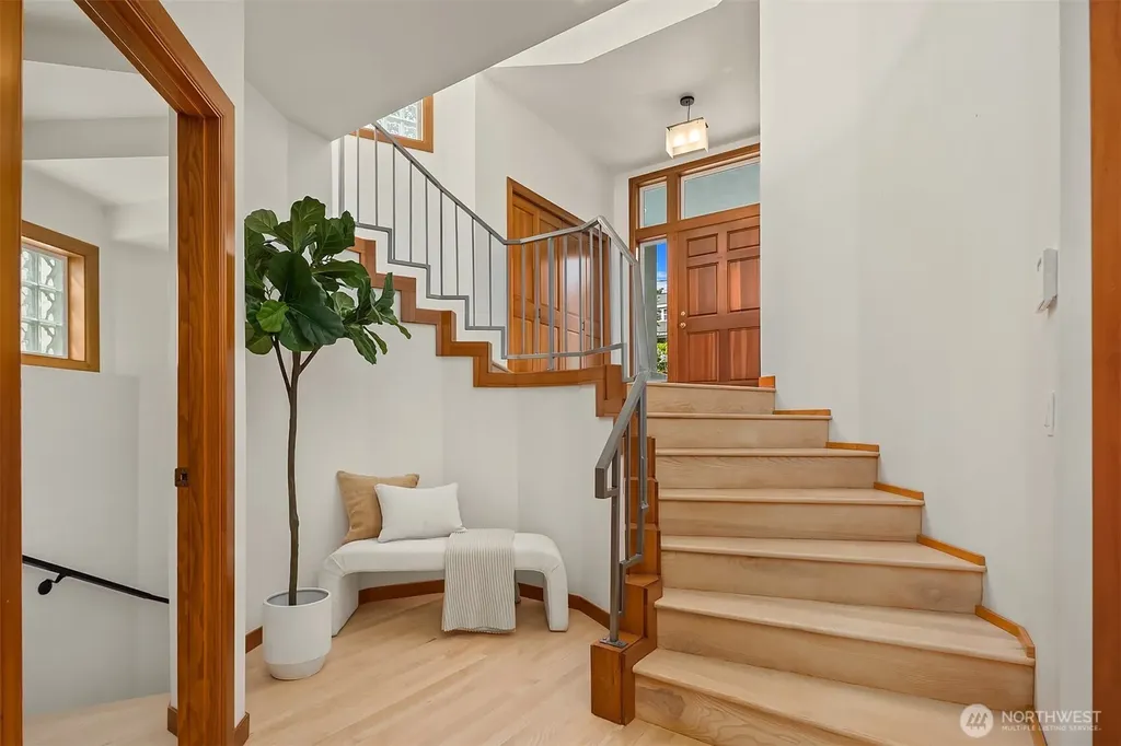 227 8th Avenue Kirkland WA 98033