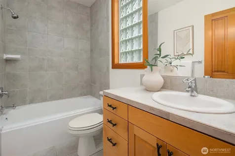227 8th Avenue Kirkland WA 98033