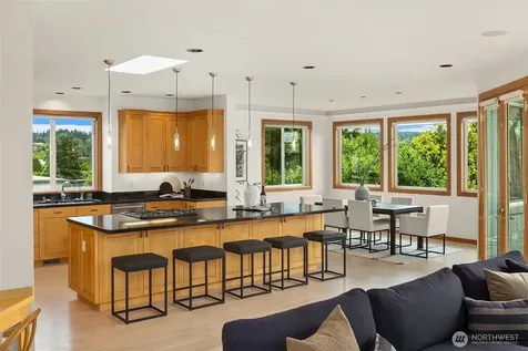 227 8th Avenue Kirkland WA 98033