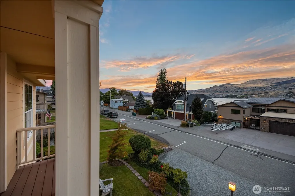 2109 W Terrace Avenue Chelan WA 98816