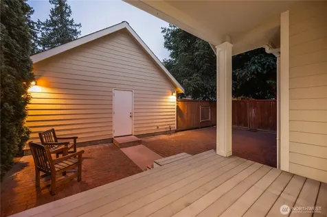 2109 W Terrace Avenue Chelan WA 98816