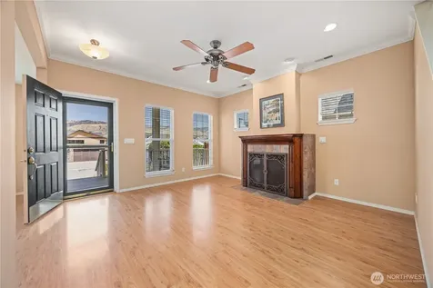 2109 W Terrace Avenue Chelan WA 98816
