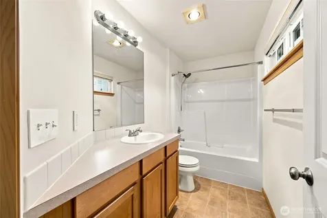 4363 Roxanna Loop SE Lacey WA 98503
