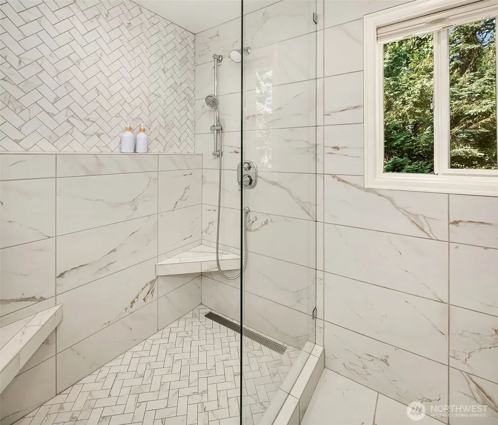 13016 207th Avenue SE Issaquah WA 98027
