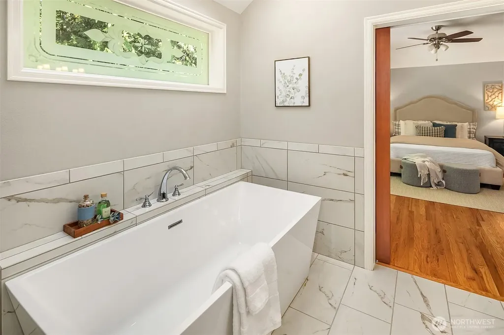 13016 207th Avenue SE Issaquah WA 98027