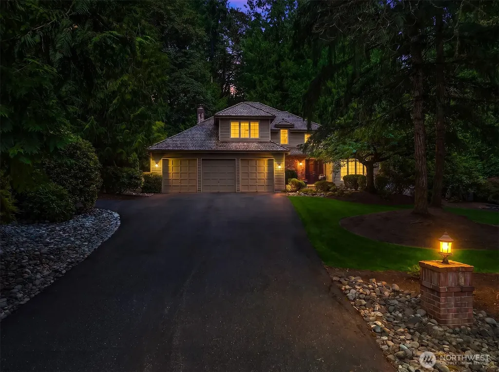 13016 207th Avenue SE Issaquah WA 98027
