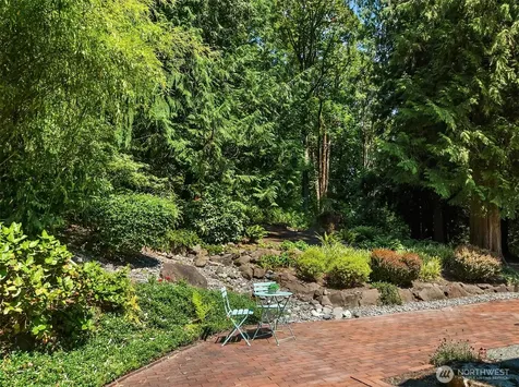 13016 207th Avenue SE Issaquah WA 98027