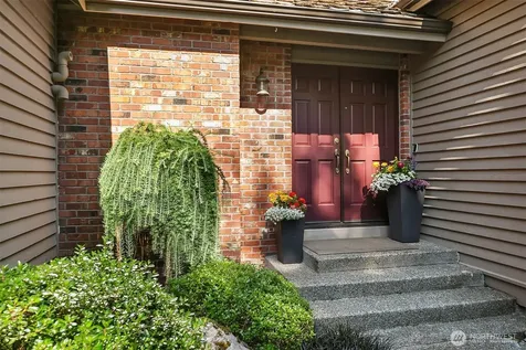 13016 207th Avenue SE Issaquah WA 98027