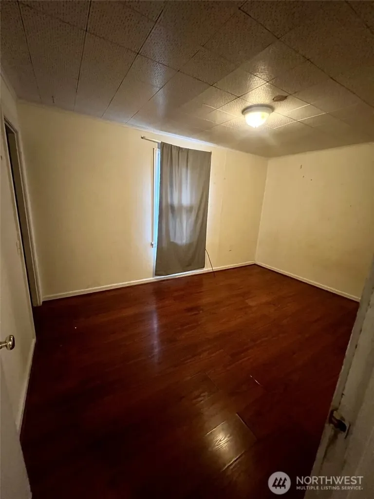 14040 Ashworth Avenue N Seattle WA 98133