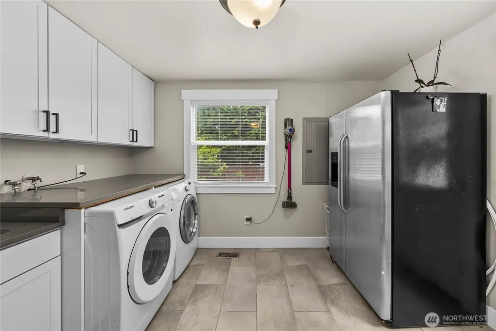7815 W. Tapps Hwy E Bonney Lake WA 98391