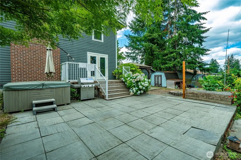 7815 W. Tapps Hwy E Bonney Lake WA 98391