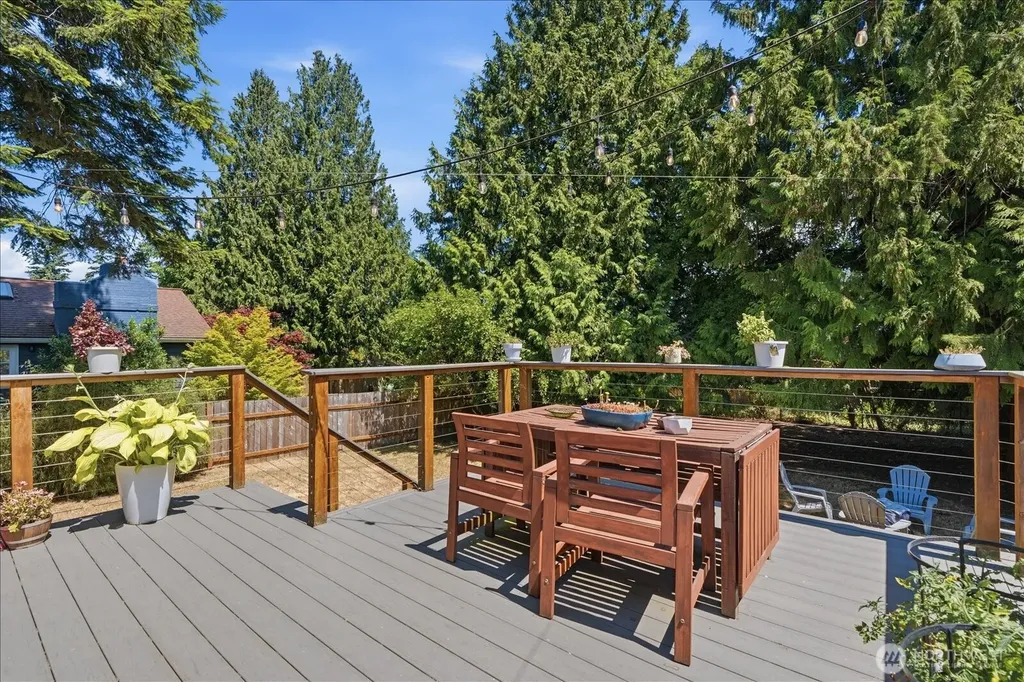 10038 13th Avenue NW Seattle WA 98177