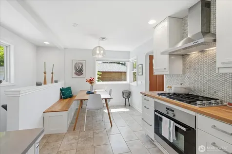 10038 13th Avenue NW Seattle WA 98177