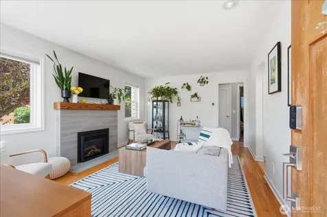 10038 13th Avenue NW Seattle WA 98177