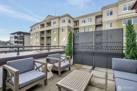 10045 NE 1st Street Bellevue WA 98004