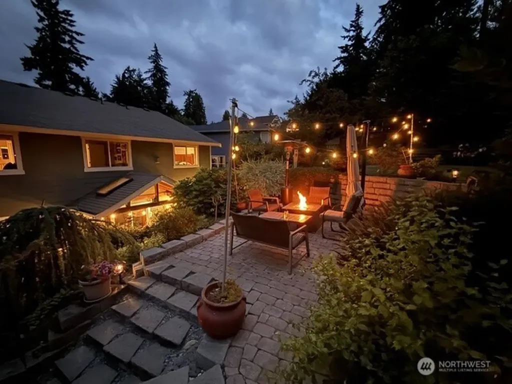2010 30th Street Ct SE Puyallup WA 98372