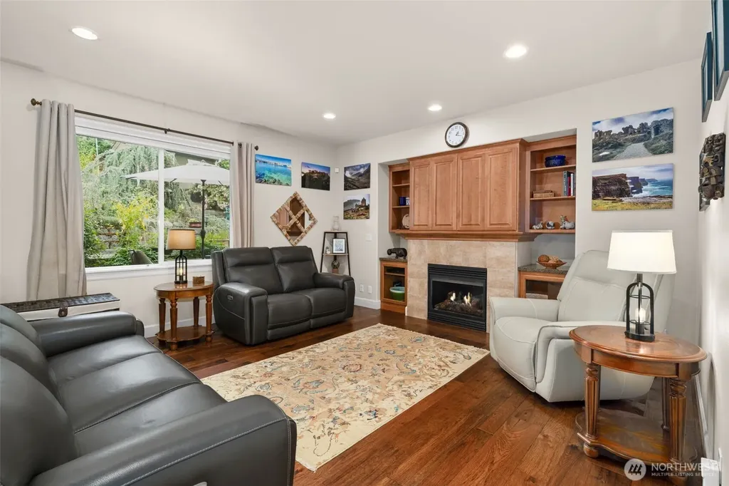2010 30th Street Ct SE Puyallup WA 98372