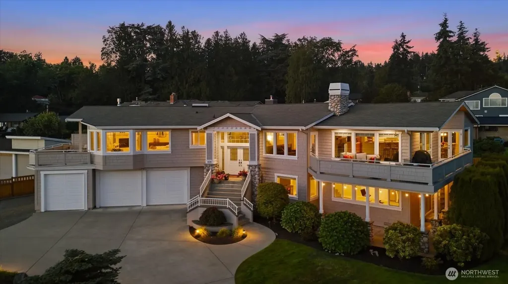 809 Driftwood Place Edmonds WA 98020