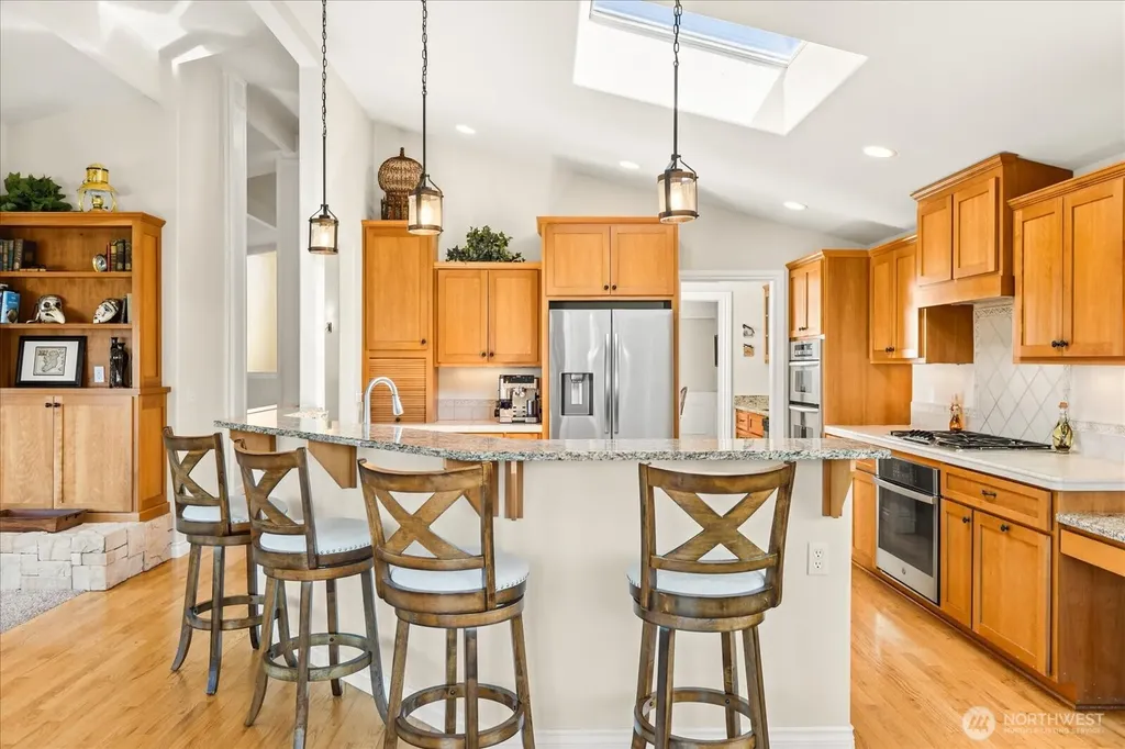 809 Driftwood Place Edmonds WA 98020