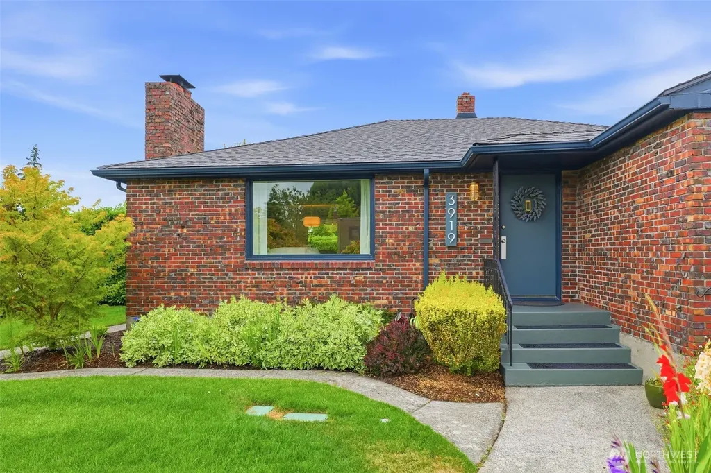 3919 N 12th Street Tacoma WA 98406