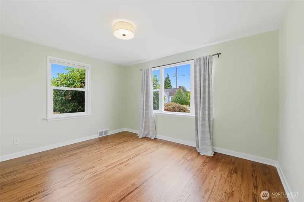 3919 N 12th Street Tacoma WA 98406