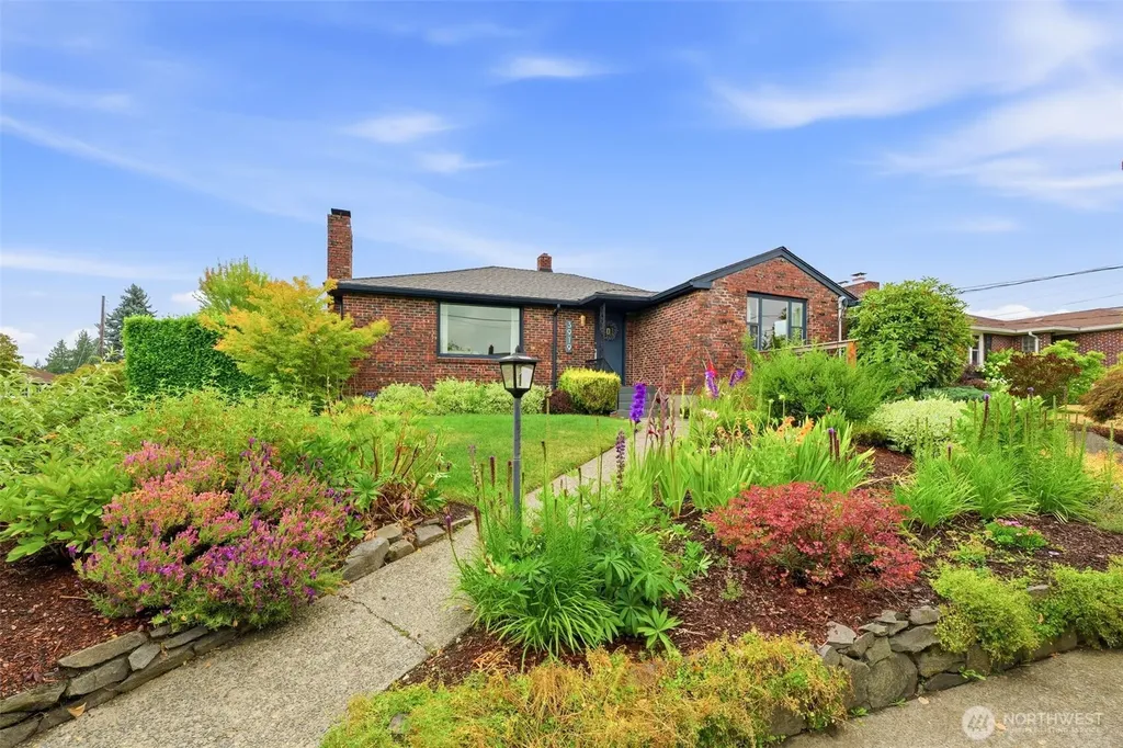 3919 N 12th Street Tacoma WA 98406