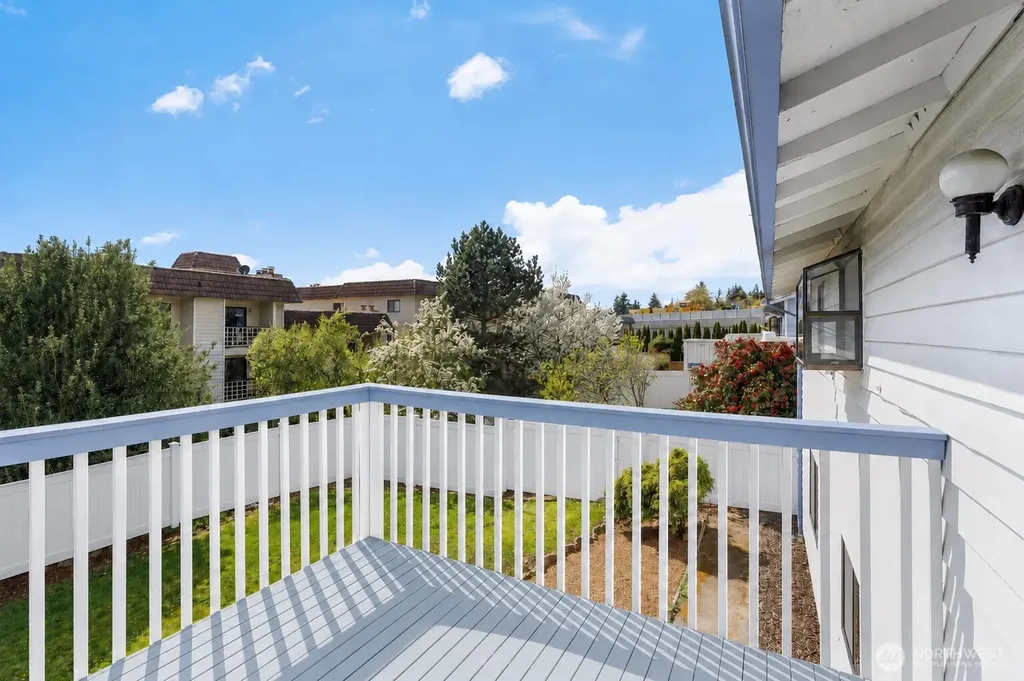 151 115th Street Seattle WA 98125