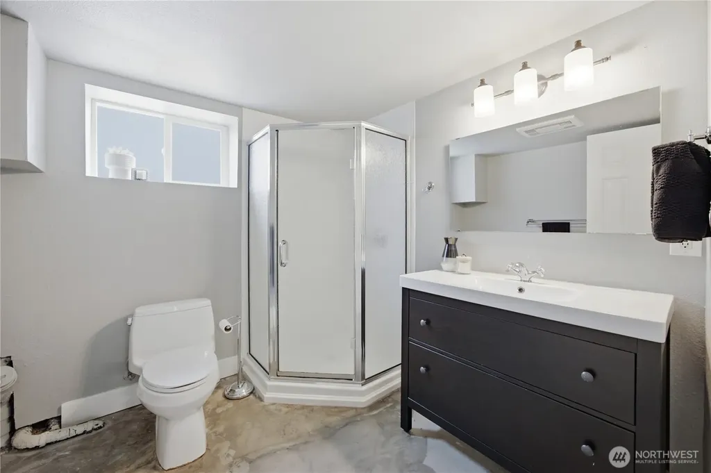 7623 46th Avenue S Seattle WA 98118
