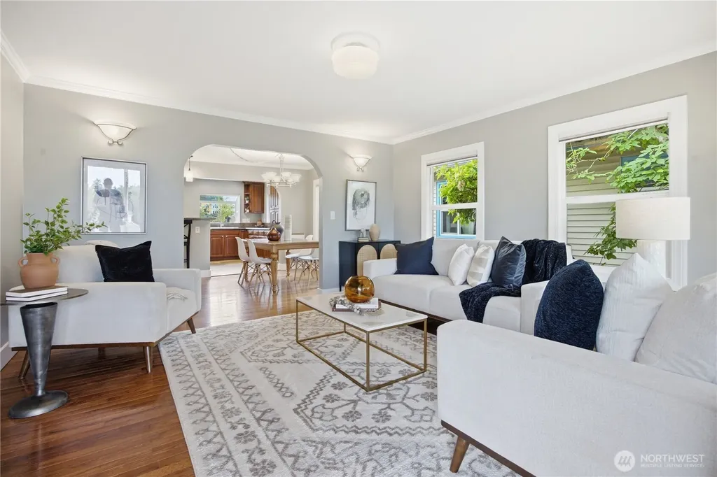 7623 46th Avenue S Seattle WA 98118