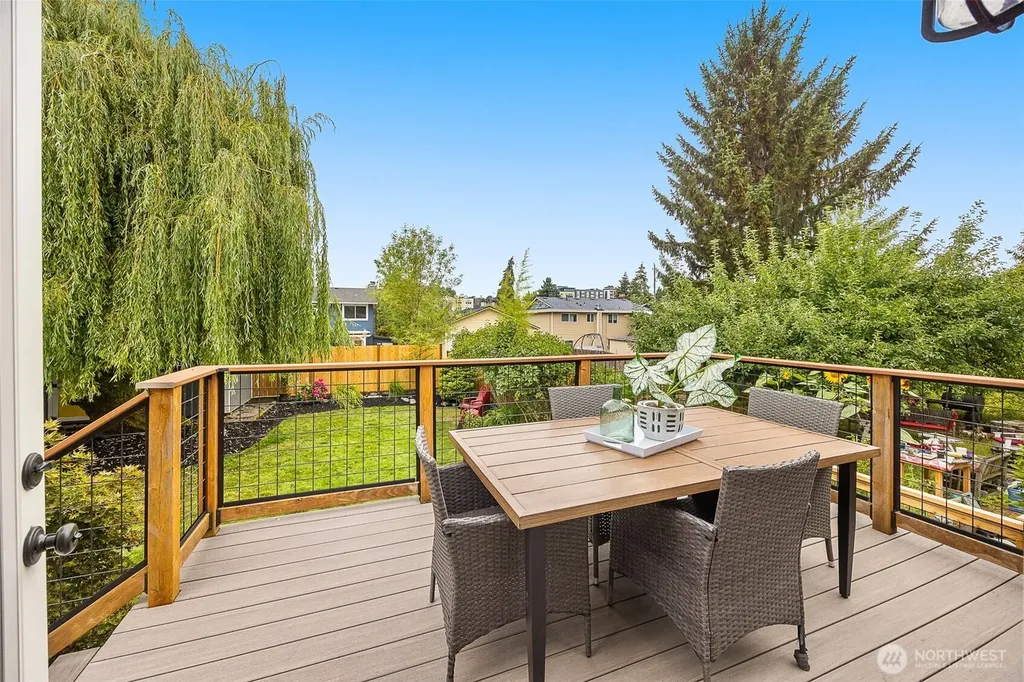 7623 46th Avenue S Seattle WA 98118