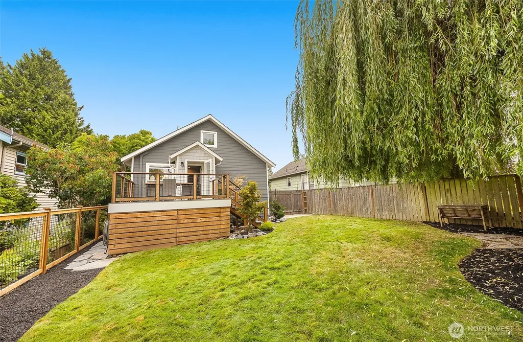 7623 46th Avenue S Seattle WA 98118
