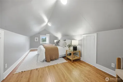 7623 46th Avenue S Seattle WA 98118
