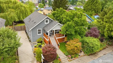 7623 46th Avenue S Seattle WA 98118