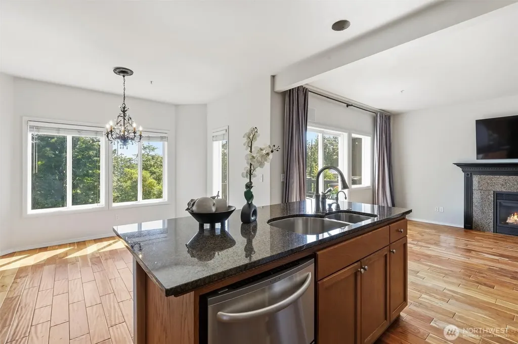 12036 89th Place NE Kirkland WA 98034
