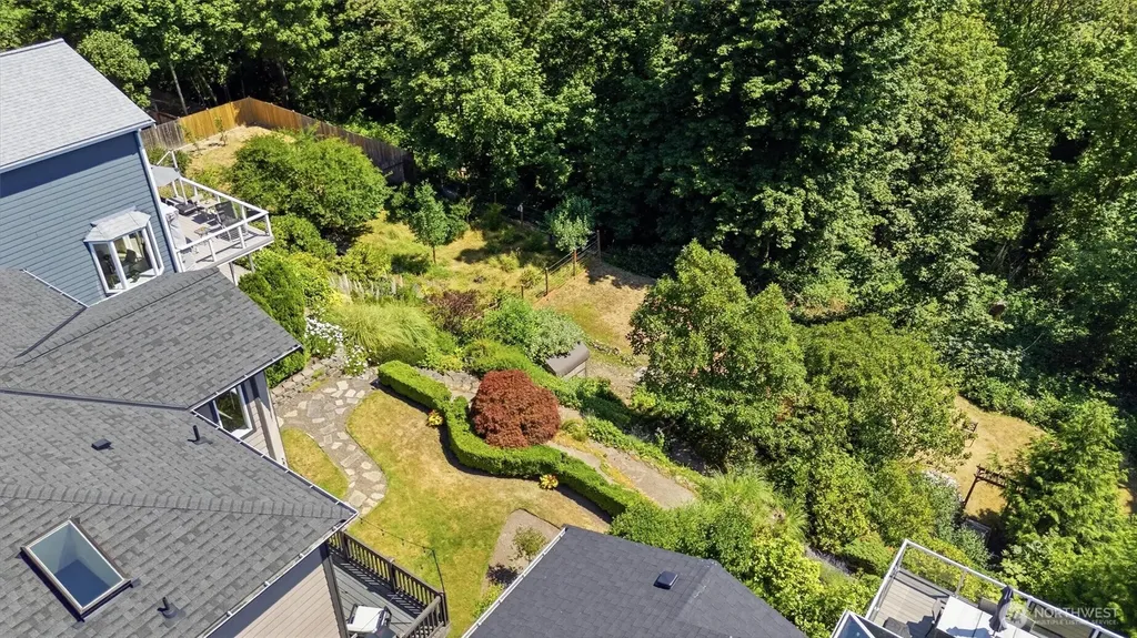 12036 89th Place NE Kirkland WA 98034