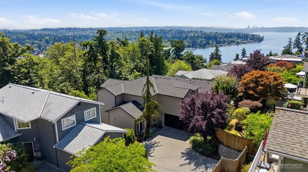 12036 89th Place NE Kirkland WA 98034